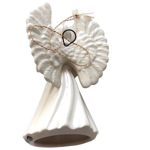 VINTAGE ANGEL WITH INSTRUMENT CHATHAM, MASSACHUSETTS 1993 - Picture 2 of 8